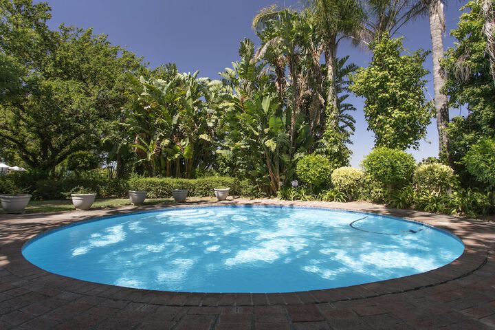 Pool 13 of 32