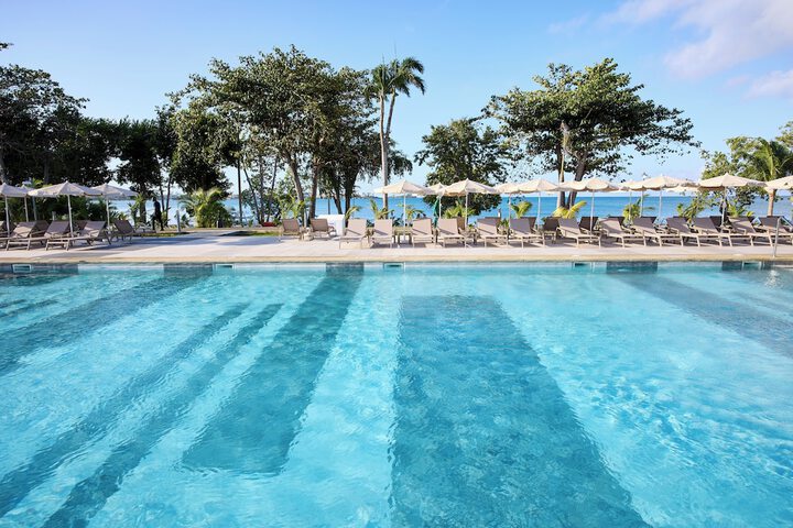 Hotel Pool