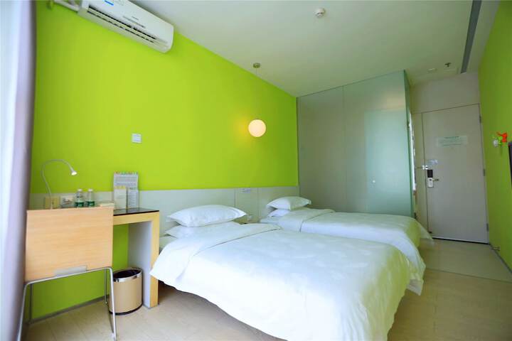 Room 13 of 56