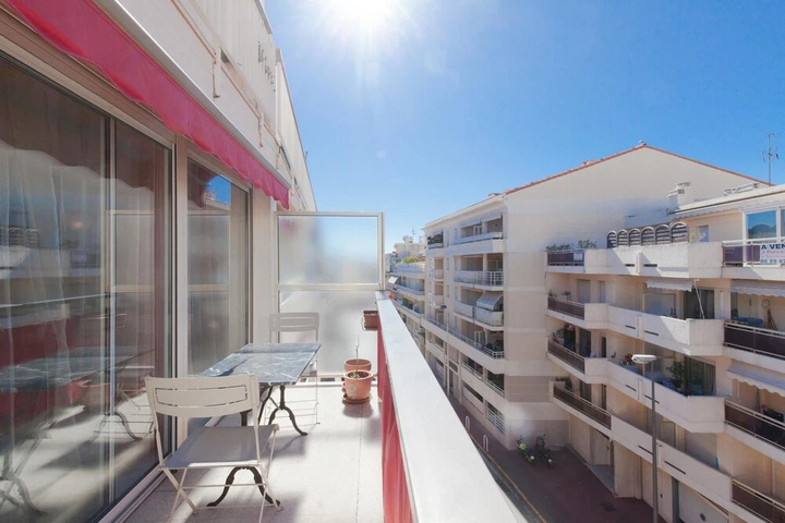 Terrace/Patio 6 of 10