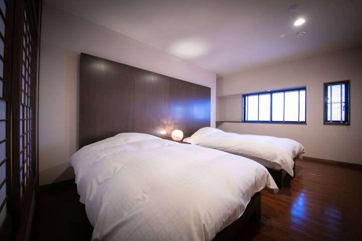 Room 28 of 115