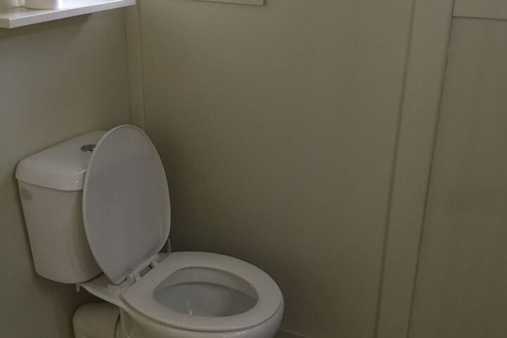 Room 10 of 22