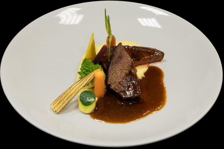 Dining 22 of 48