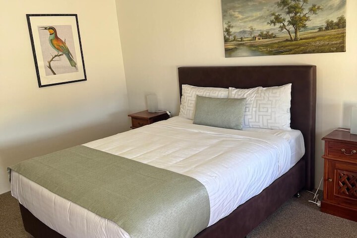Room 6 of 26