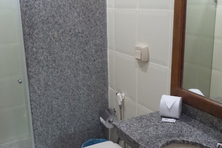 Clean Restrooms