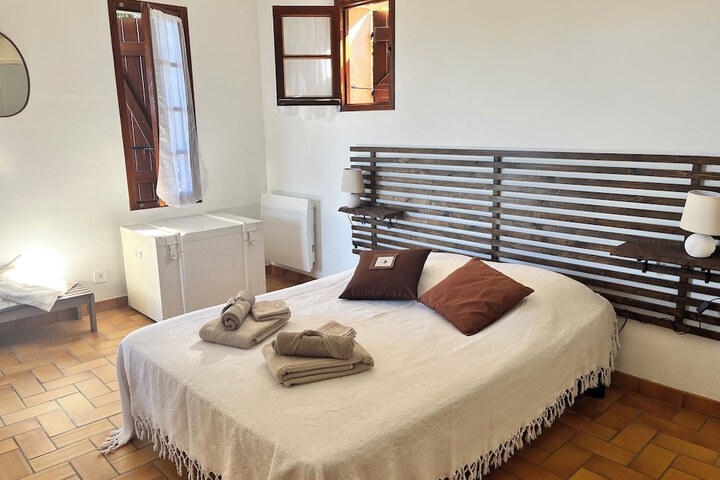 Room 5 of 31