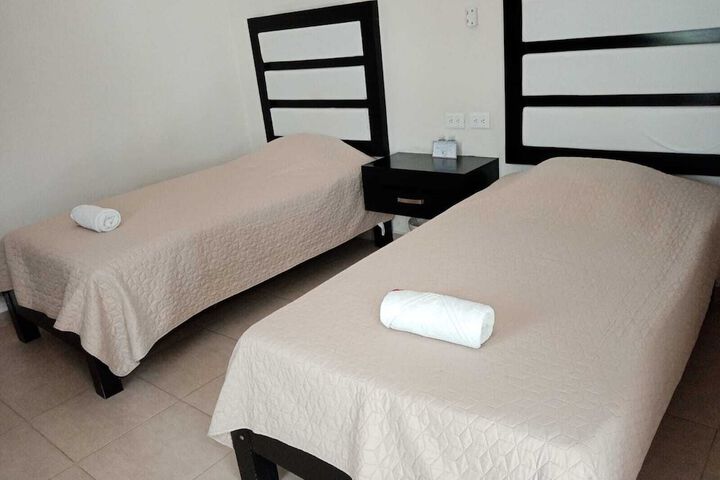 Room 12 of 30