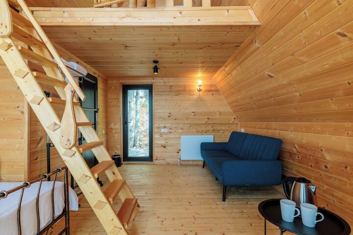 Room 4 of 22