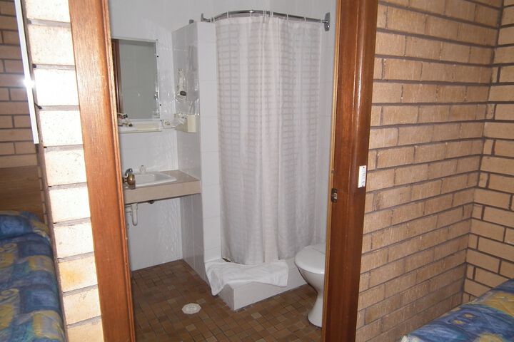 Room 11 of 29