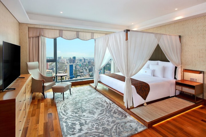 Room 28 of 131