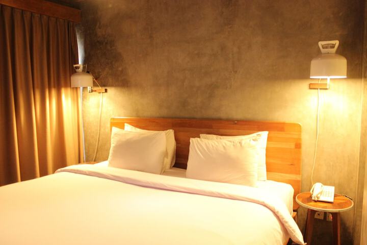 Room 3 of 64