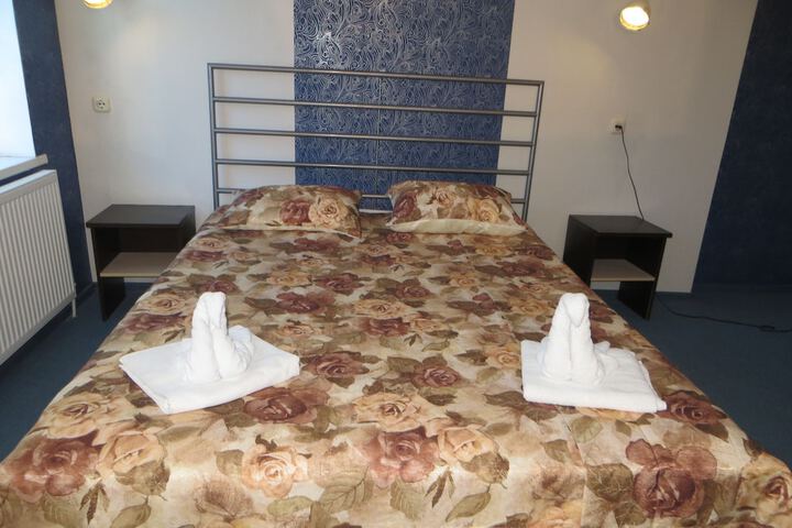 Room 18 of 24
