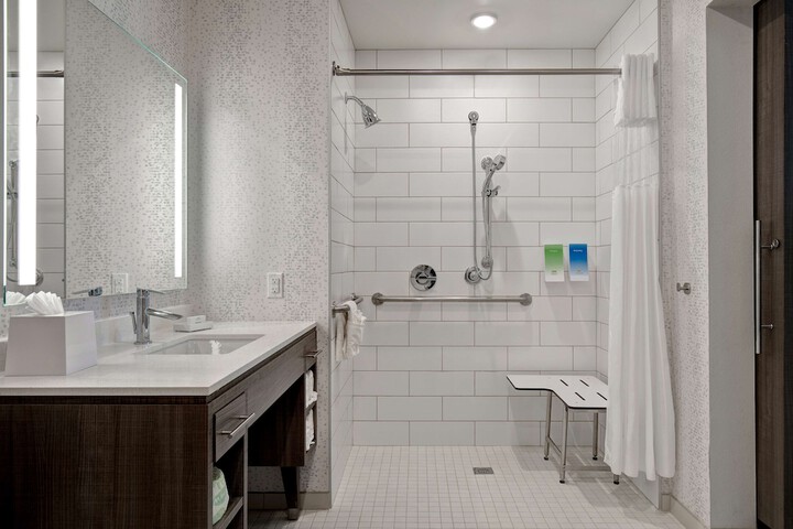 Bathroom shower