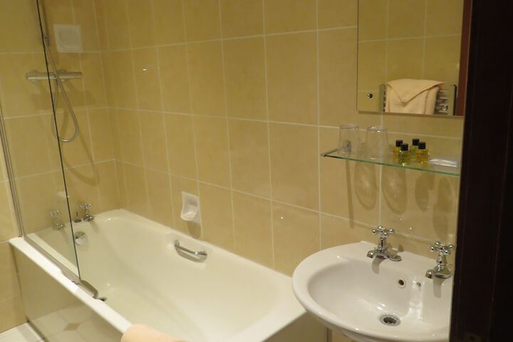 Clean Restrooms
