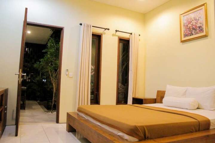 Room 6 of 45