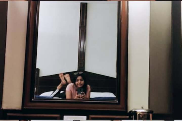 Room 42 of 157