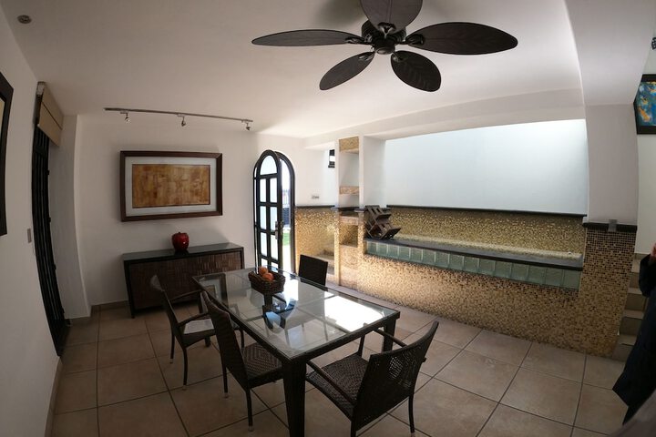 Room 15 of 40