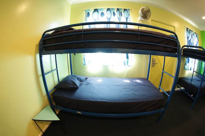 Room 5 of 47
