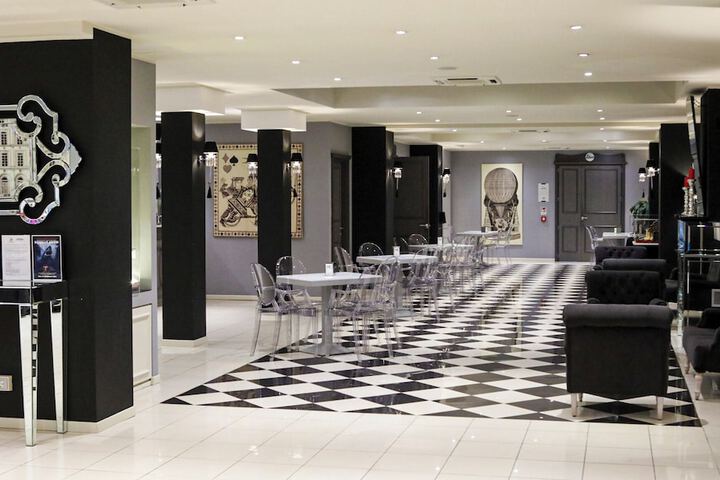 Lobby Photo