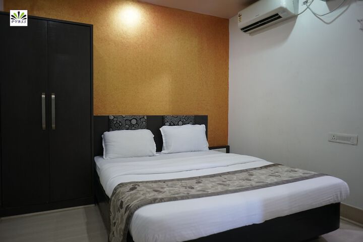 Room 20 of 94