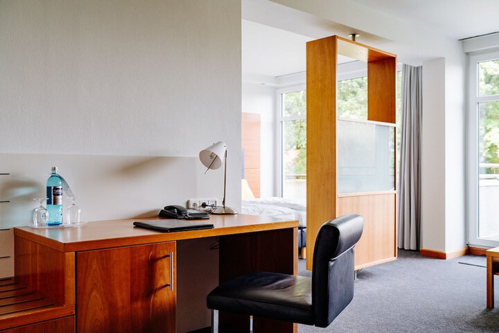 Room 14 of 34