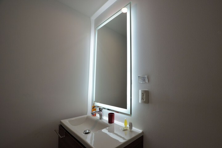 Room 216 of 270