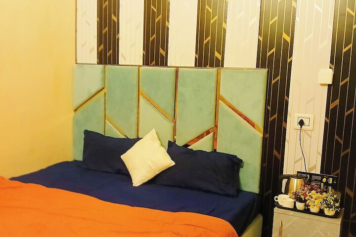 Room 17 of 51