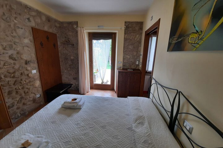 Room 12 of 92