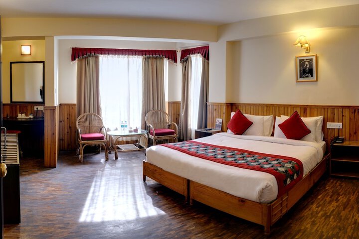 Room 4 of 35