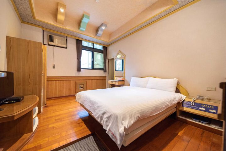 Room 29 of 65