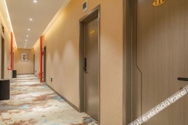 Hotel Interior 11 of 21