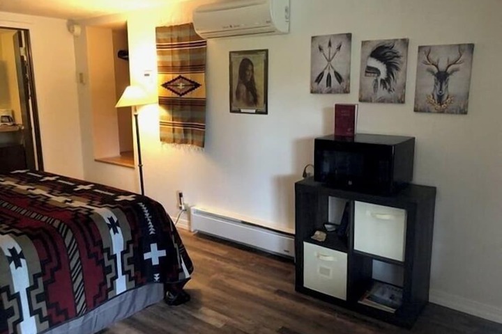 Room 11 of 61