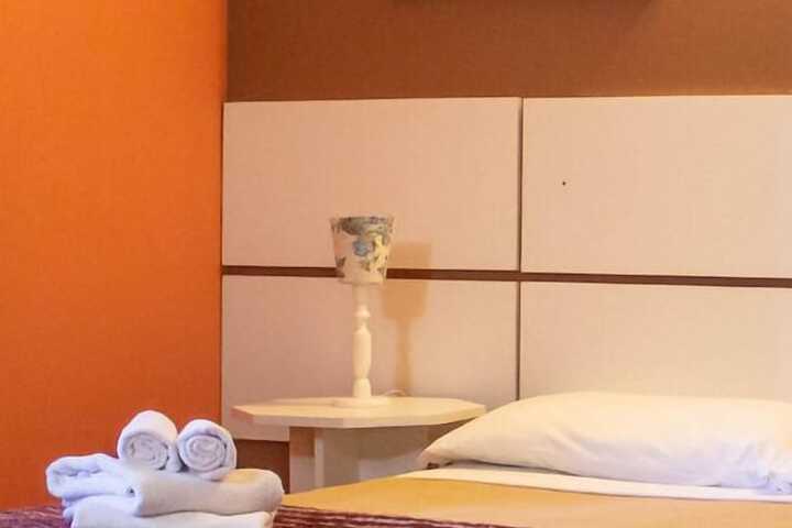 Room 14 of 75