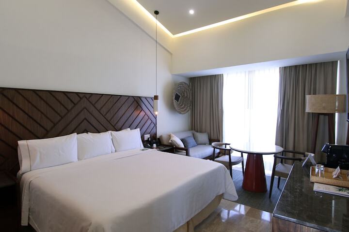 Room 15 of 233