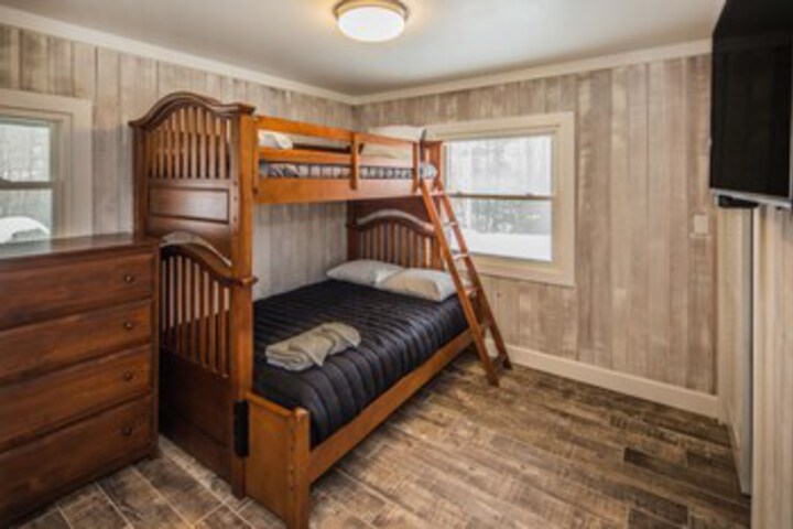 Room 13 of 22