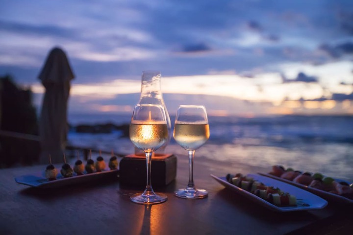 Dining Photos
