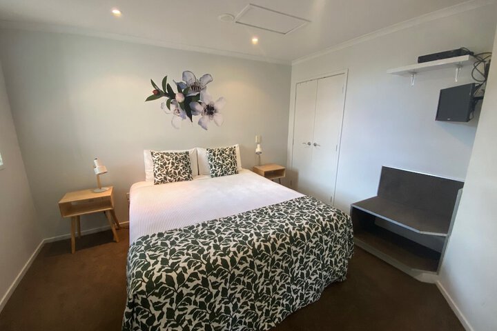Room 12 of 96