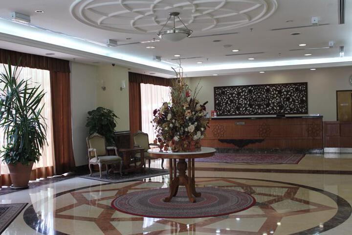 Hotel Entry
