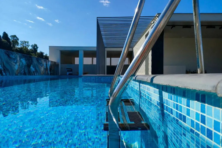 Pool 11 of 13