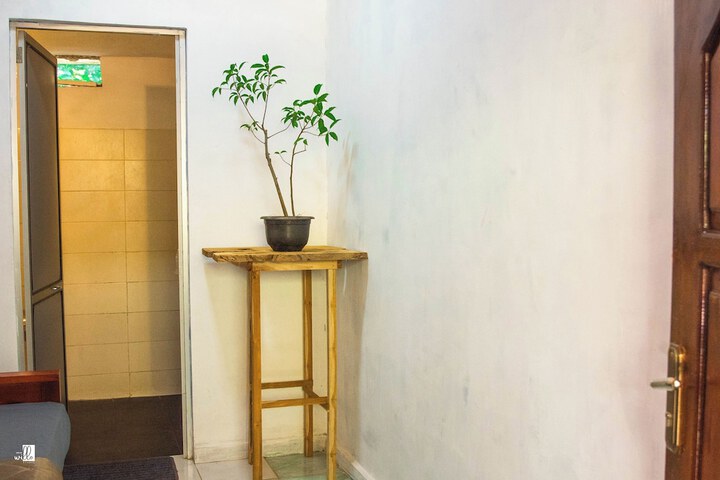 Room 5 of 46