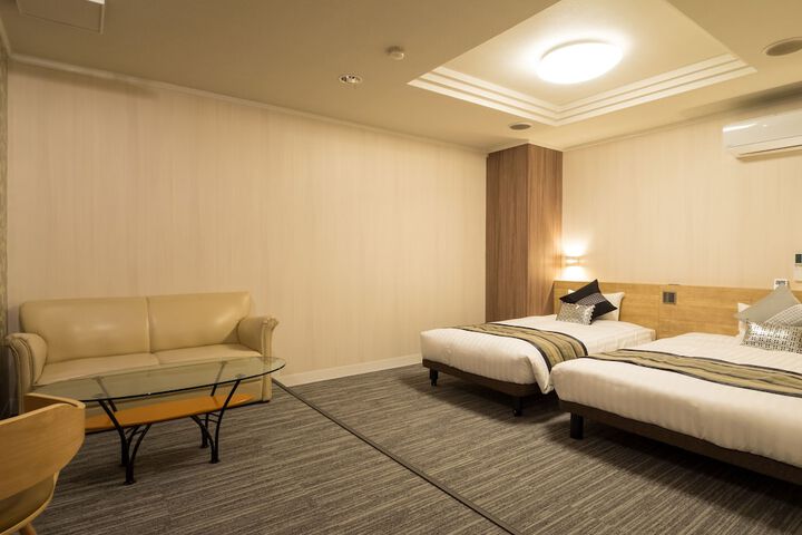 Room 21 of 127
