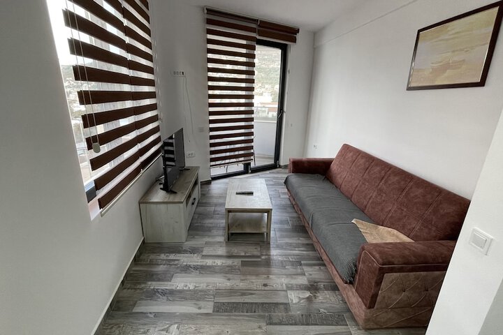 Room 9 of 92