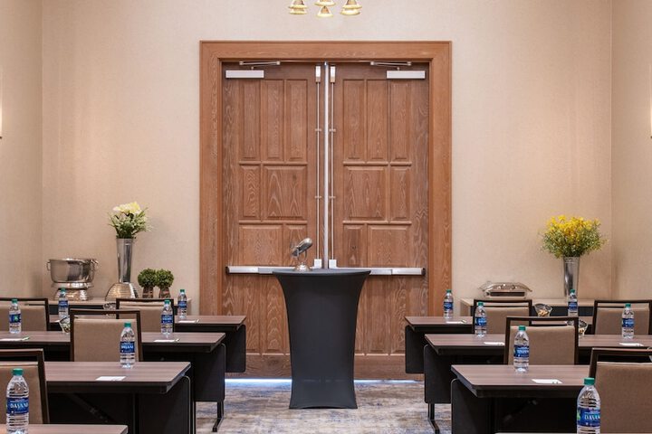 Meeting facility
