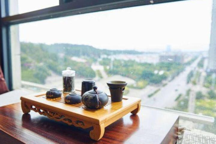 Yintong Hotel (Dali high speed railway station store)