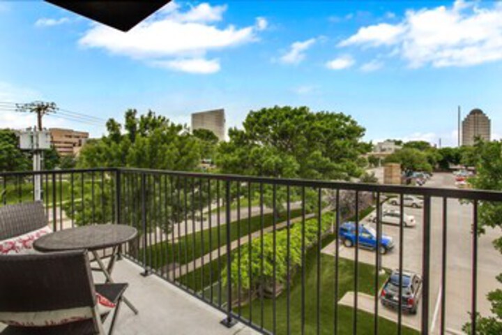 Terrace/Patio 3 of 21