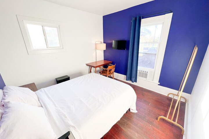 Room 15 of 54