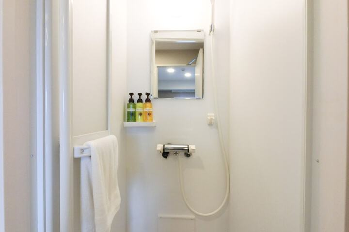 Room 15 of 20