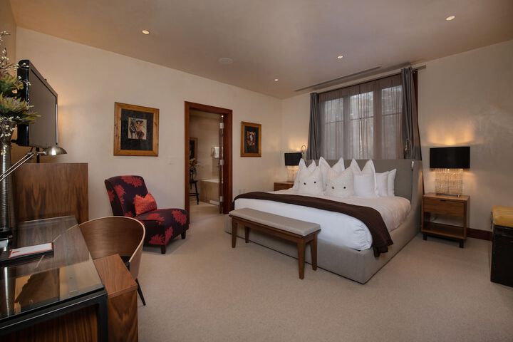 Room 30 of 158