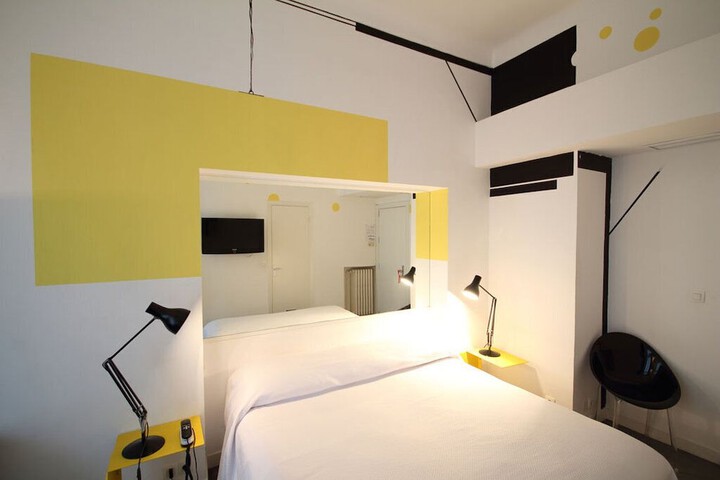 Room 36 of 74