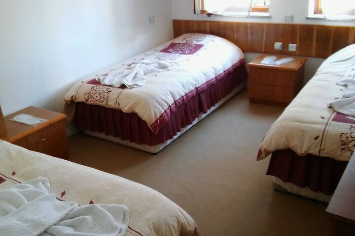 Room 9 of 175